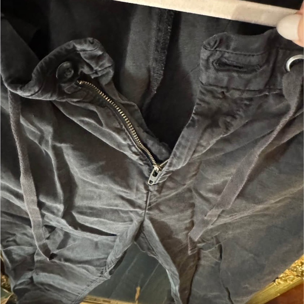 American Eagle Outfitters Charcoal Ankle Pants - Picture 5 of 6